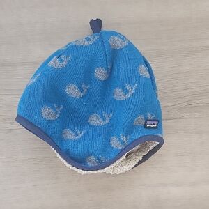 Patagonia Blue Whale Patterned Reversable Sherpa Beanie 5t